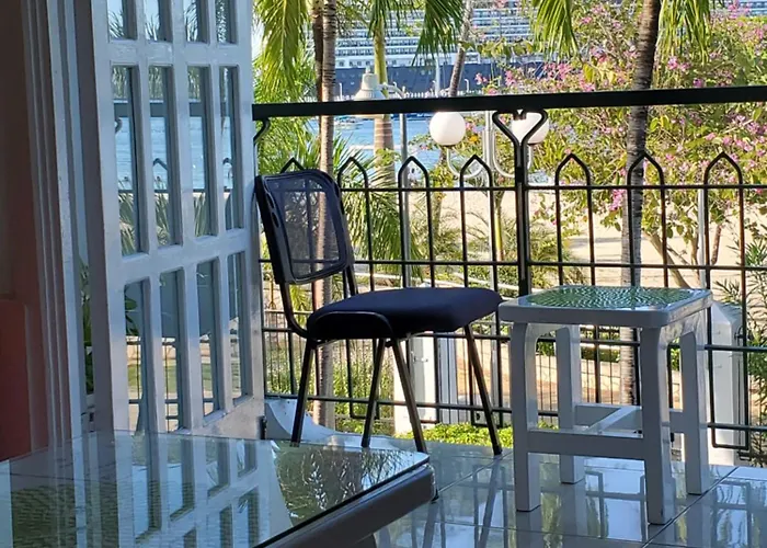Aparthotel Sandcastles Resort, 4*